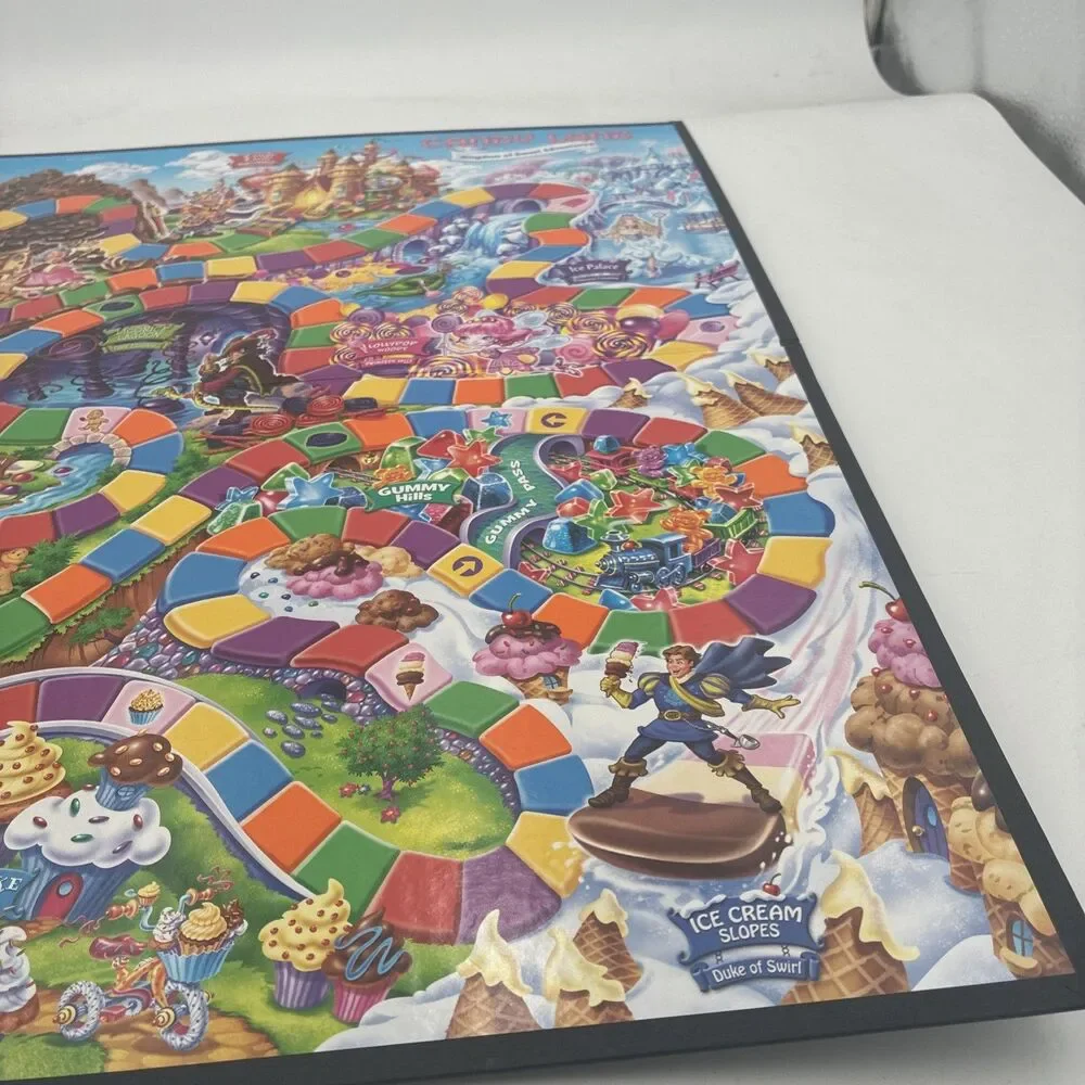 CANDY LAND Board Game 100% COMPLETE 2010 CANDYLAND
